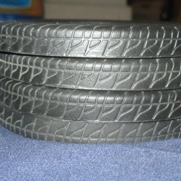 A lot of 4 Racing Tires Drink Coasters - Picture 4 of 4